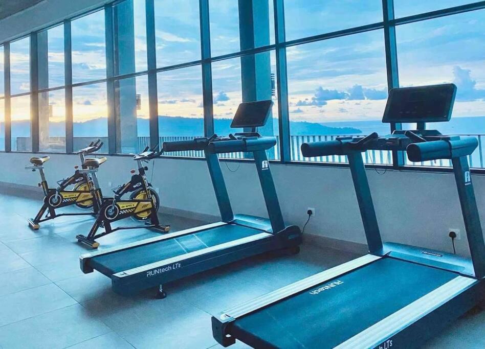 코타키나발루 Jesselton Quay,2Br,4-5Pax,Mountain View 아파트 외부 사진