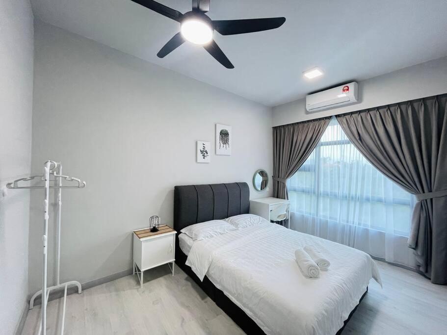 코타키나발루 Jesselton Quay,2Br,4-5Pax,Mountain View 아파트 외부 사진